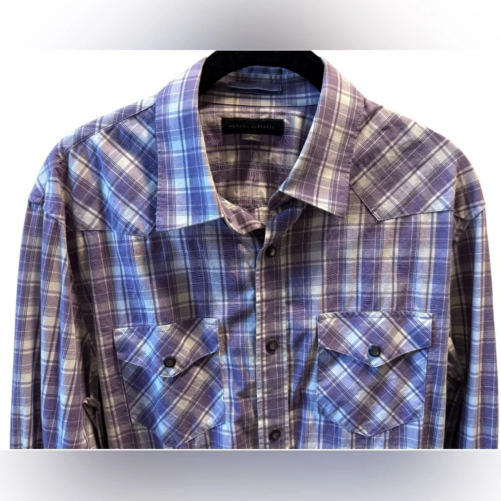 Banana Republic Men’s Plaid Snap Button Shirt Purple Size Medium 15–15.5